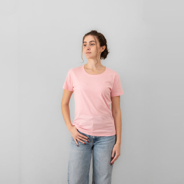 maglietta donna cotone rosa indossata davanti